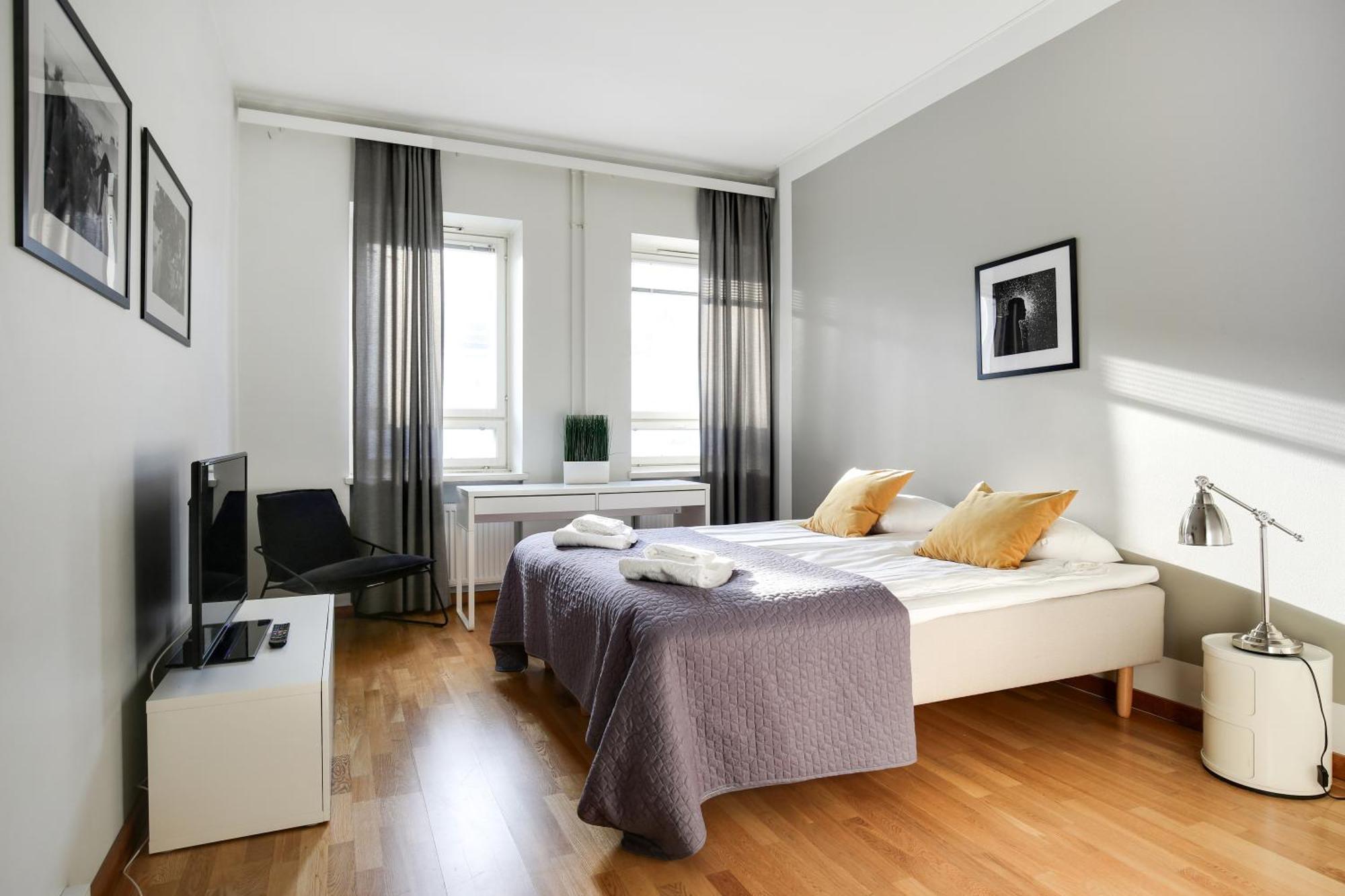 Kotimaailma Apartments Kamppi - 2Br In The City Center With Code Lock Helsingfors Exteriör bild