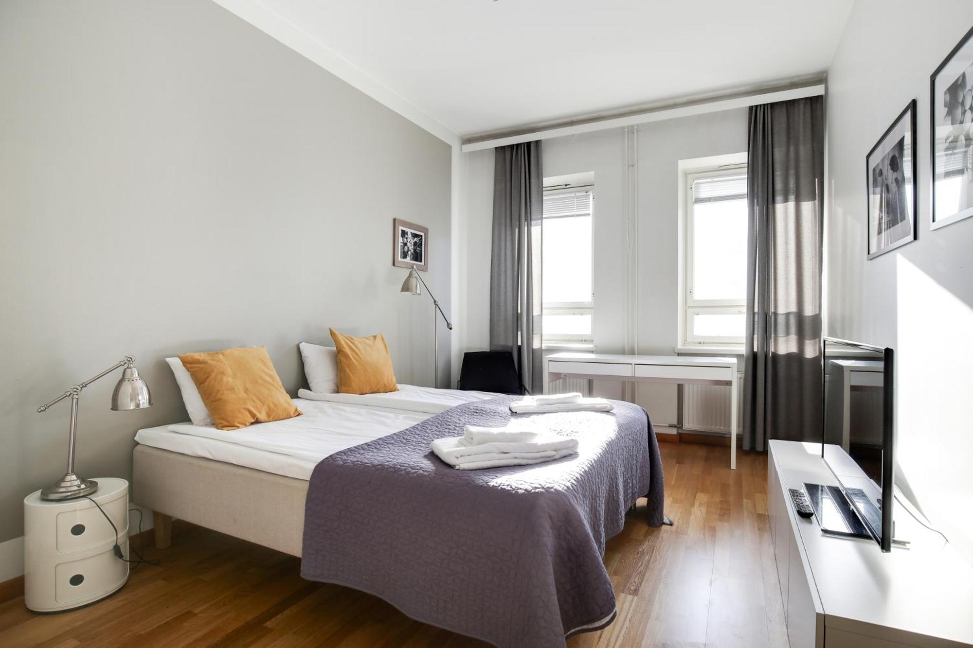 Kotimaailma Apartments Kamppi - 2Br In The City Center With Code Lock Helsingfors Exteriör bild