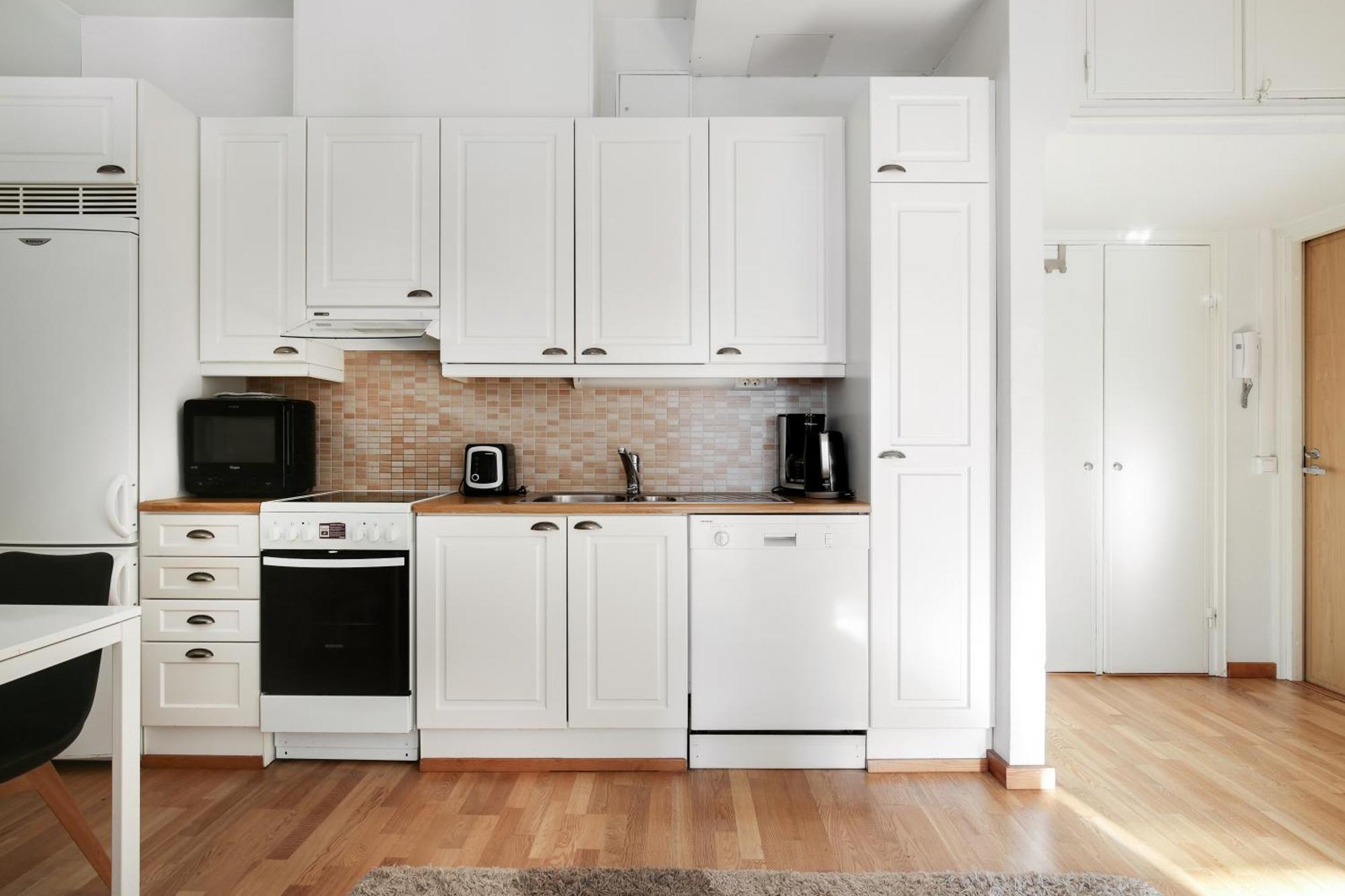 Kotimaailma Apartments Kamppi - 2Br In The City Center With Code Lock Helsingfors Exteriör bild